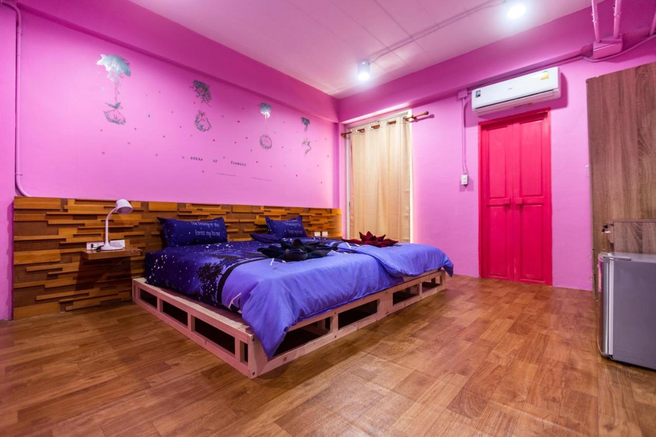 Firefly Phuket Hotel Patong Εξωτερικό φωτογραφία