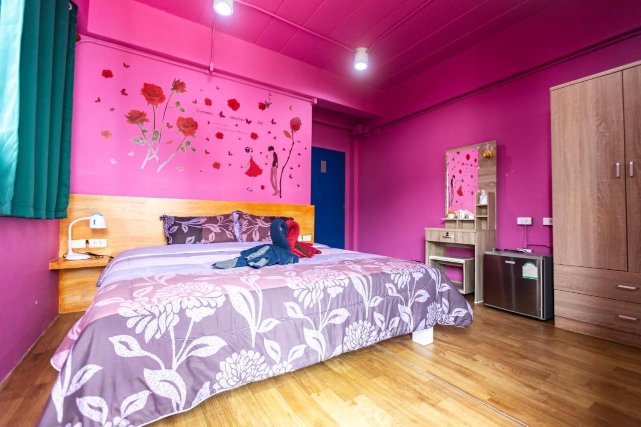 Firefly Phuket Hotel Patong Εξωτερικό φωτογραφία