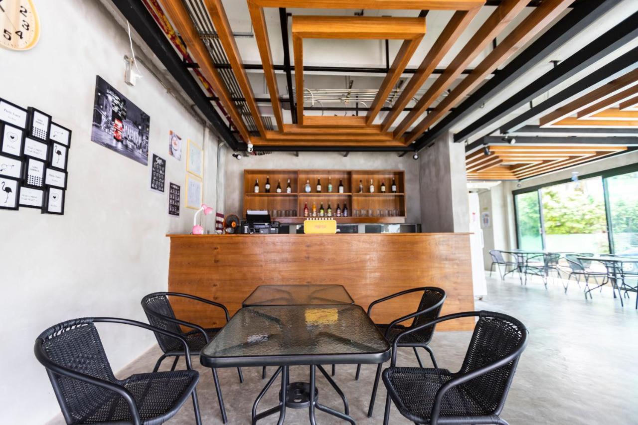 Firefly Phuket Hotel Patong Εξωτερικό φωτογραφία